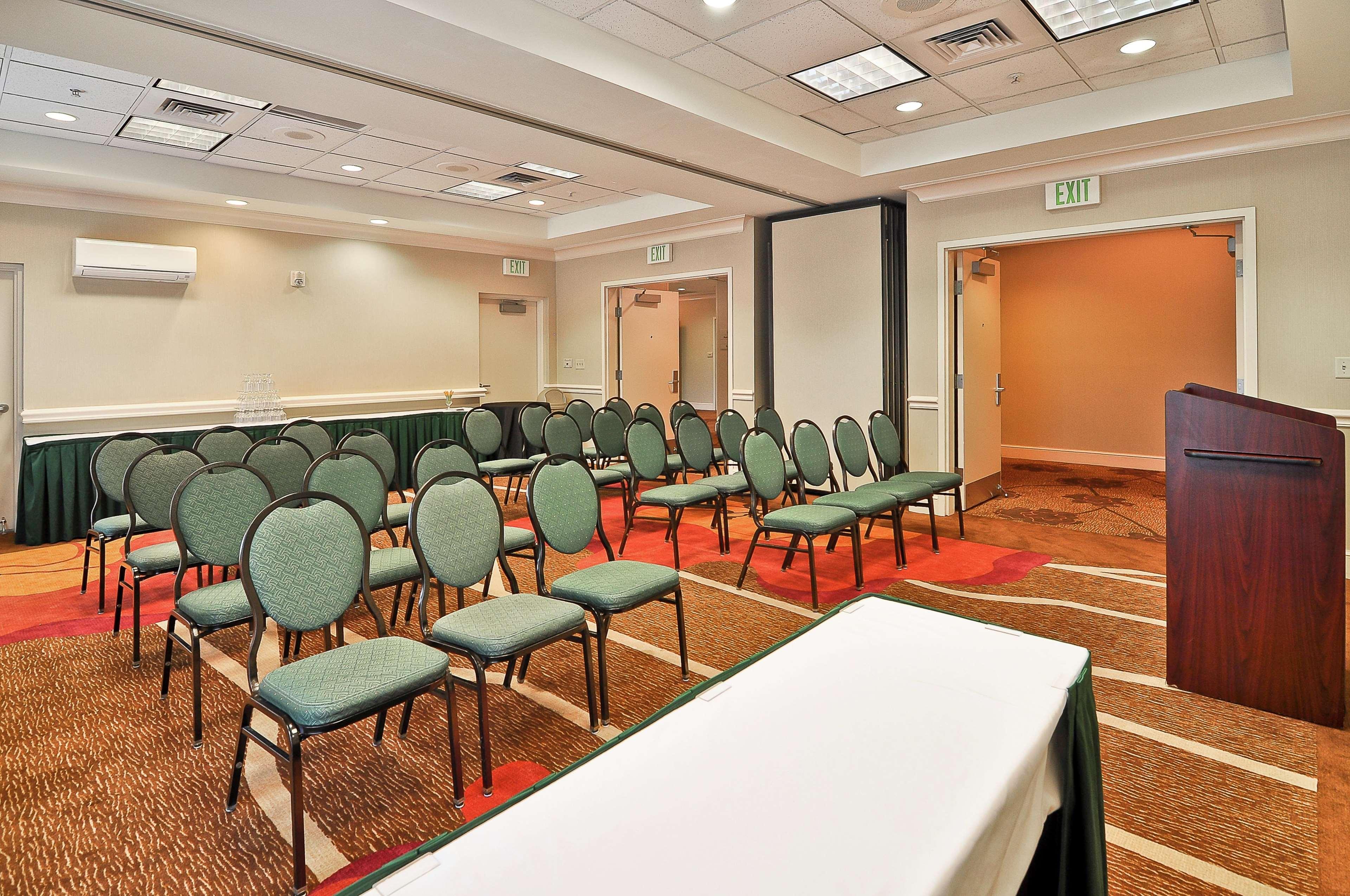 Hilton Garden Inn Tampa North Temple Terrace Buitenkant foto